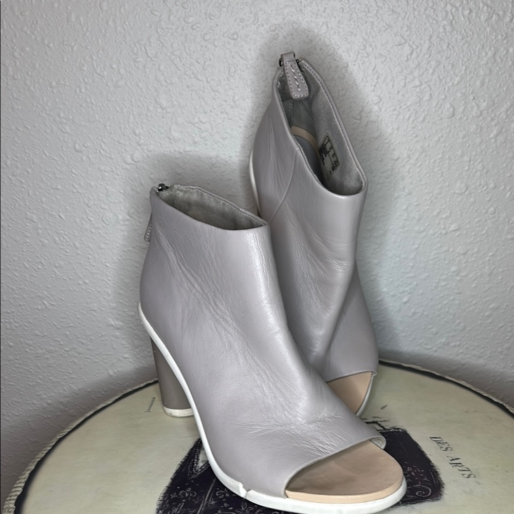 Clark’s Imali Peony Peep Toe Boots